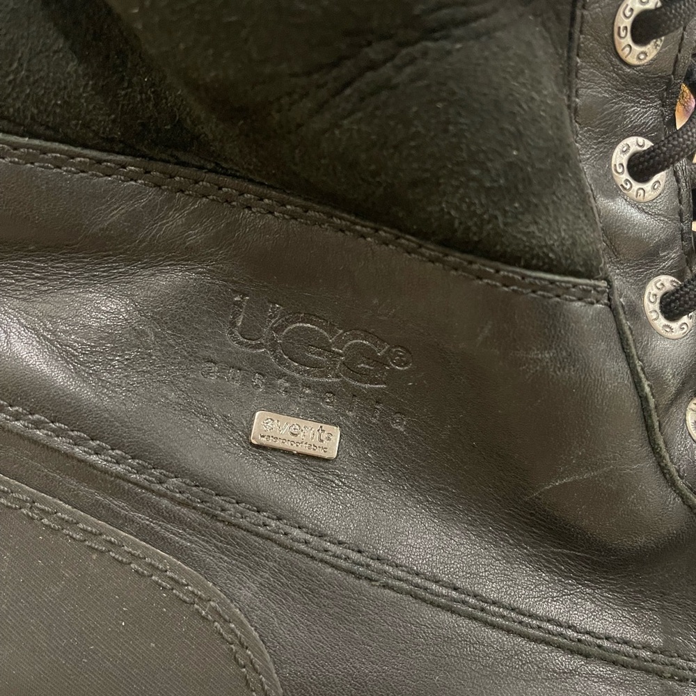 UGG Men's Butte boots in black waterproof leather size 12 - Picture 3 of 16